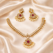 ATTIGAI ELEGANCE NECKLACE WITH EARRINGS