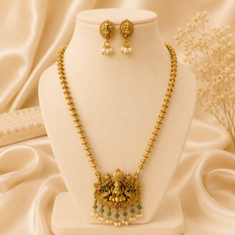 Saraswati short haram with pendant