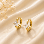 Tiny Sparkle- Anti Tarnish Earstud