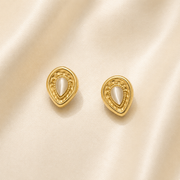 Pearl droplet - Anti Tarnish ear stud