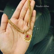 ATTIGAI ELEGANCE NECKLACE WITH EARRINGS