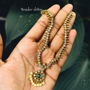 ATTIGAI ELEGANCE NECKLACE WITH EARRINGS