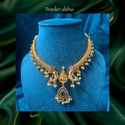 PEARLY HASTHAMALA NECKLACE