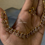 FLORAL GRACE AD NECKLACE