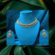 PARNA PEARL DROPS NECKLACE