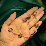 SIMPLE FLORAL CHOKER