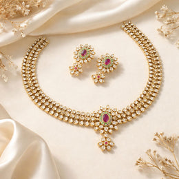 QUEEN'S RUBY NECKLACE