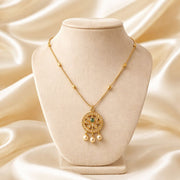 ELEGANT GOLD TONED PENDANT CHAIN